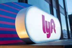 Lyft's price war with Uber yields mixed results