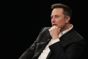 Musk says Twitter subscribers will get early access to xAI's chatbot, Grok