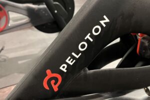 Peloton CEO apologizes after Thanksgiving ride struggles with demand