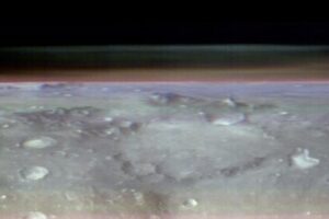 What Mars would look like from an orbiting space station