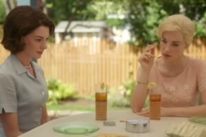 Anne Hathaway and Jessica Chastain are clashing '60s housewives in trailer for 'Mothers' Instinct'