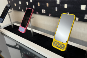 CES 2024: Clicks keyboard iPhone case hands-on review