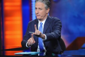 Jon Stewart returns to 'The Daily Show' as Monday night host