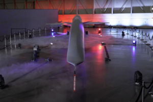 NASA reveals its X-plane. It will fly over the U.S. at supersonic speed.