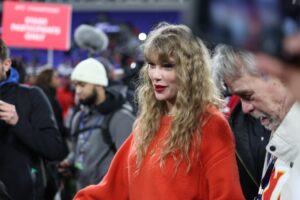 Taylor Swift joins Elon Musk in fight against celebrity jet tracking