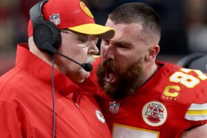 Travis Kelce caught yelling at his coach, instantly becomes a meme